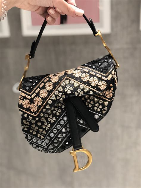 dior tas